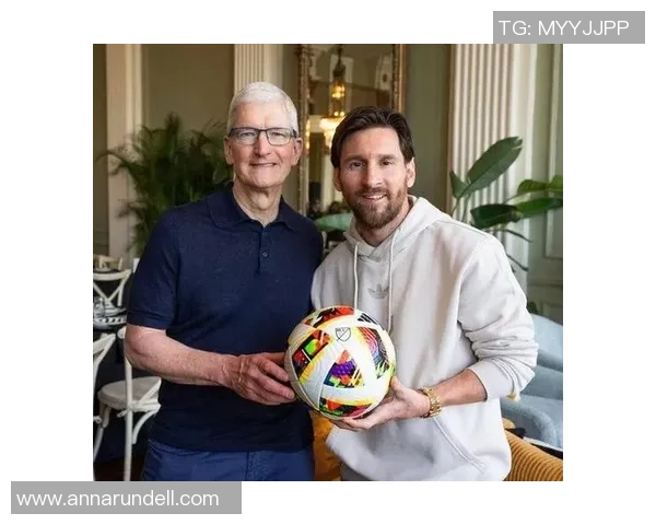 揭开足球明星背后的商业帝国他们的老板是谁